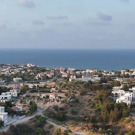 Villa A Spacious To Entertain